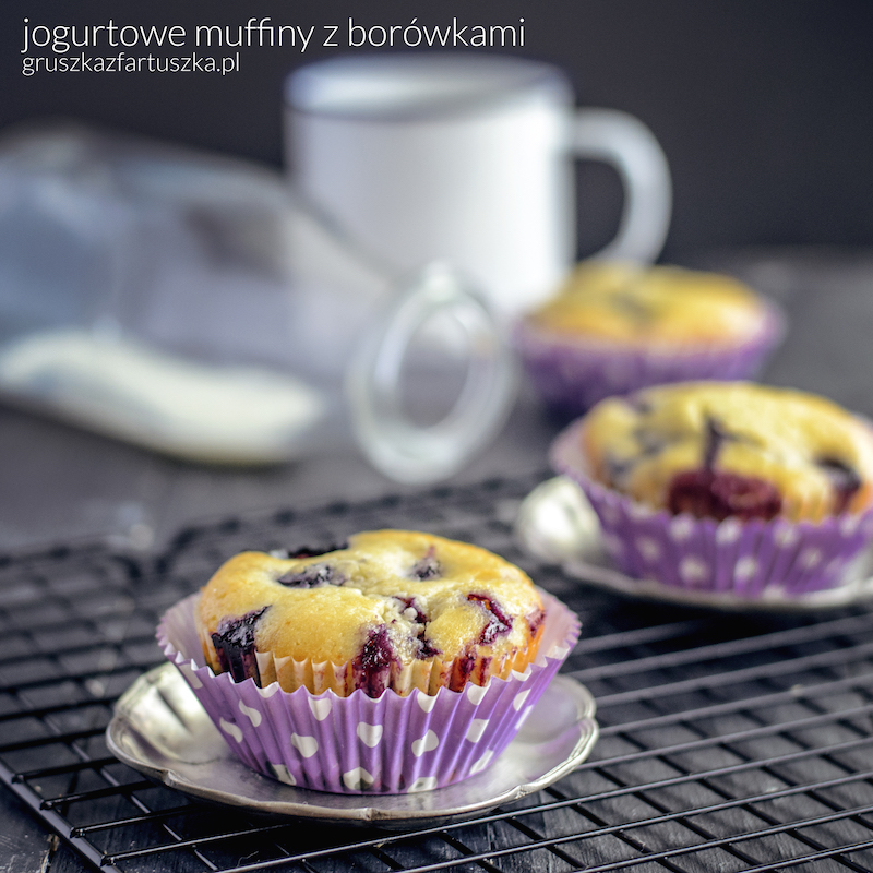 jogurtowe muffiny z borówkami